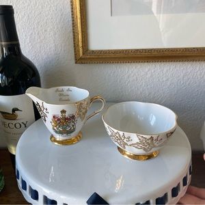 Society Bone China Canada Crest Maple Leaf Creamer Sugar Bowl